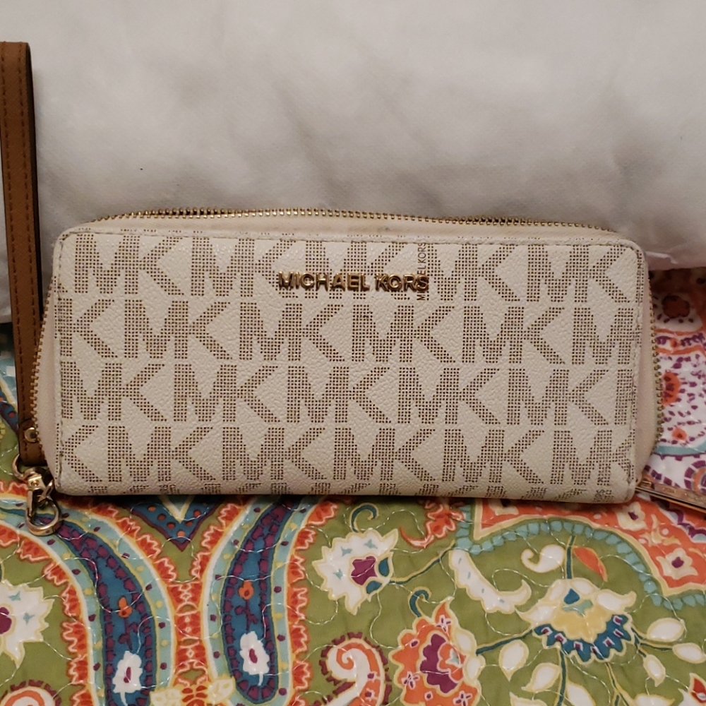 Michael Kors zip around wallet